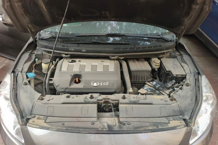 Used Great Wall C50 2013 1.5T Manual Luxury Model Engine Bay