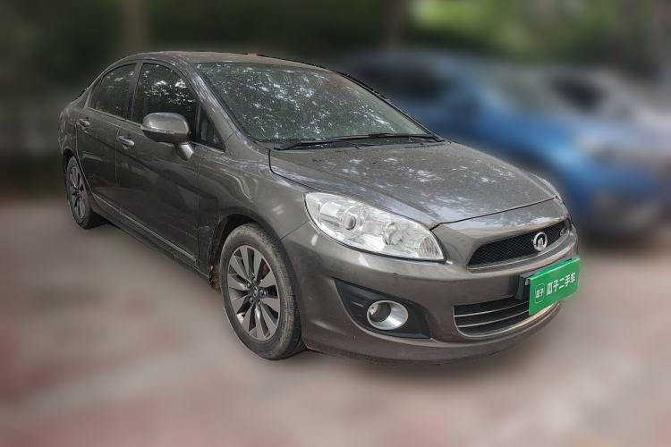 Used Great Wall C50 2013 1.5T Manual Luxury Model Front Right 45 Deg