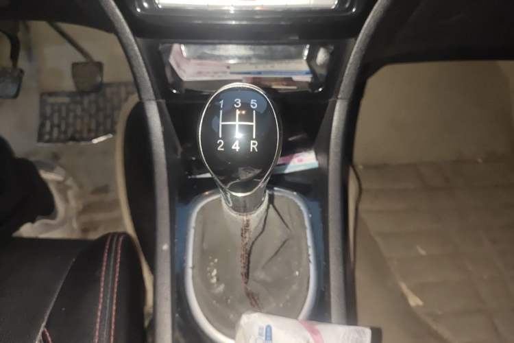Used Great Wall C50 2013 1.5T Manual Elite Edition Gear Lever
