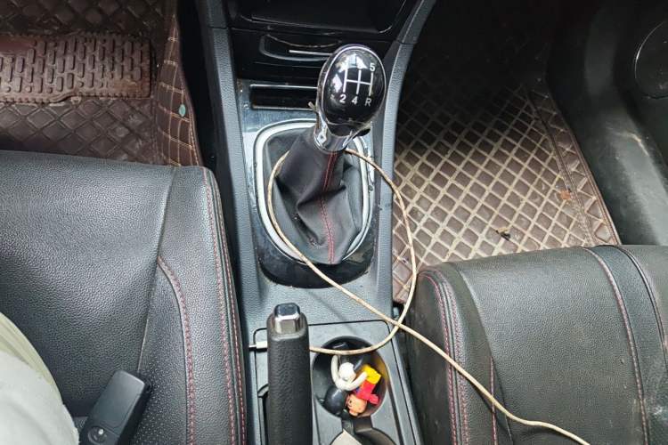 Used Great Wall C50 2013 1.5T Manual Elite Edition Gear Lever