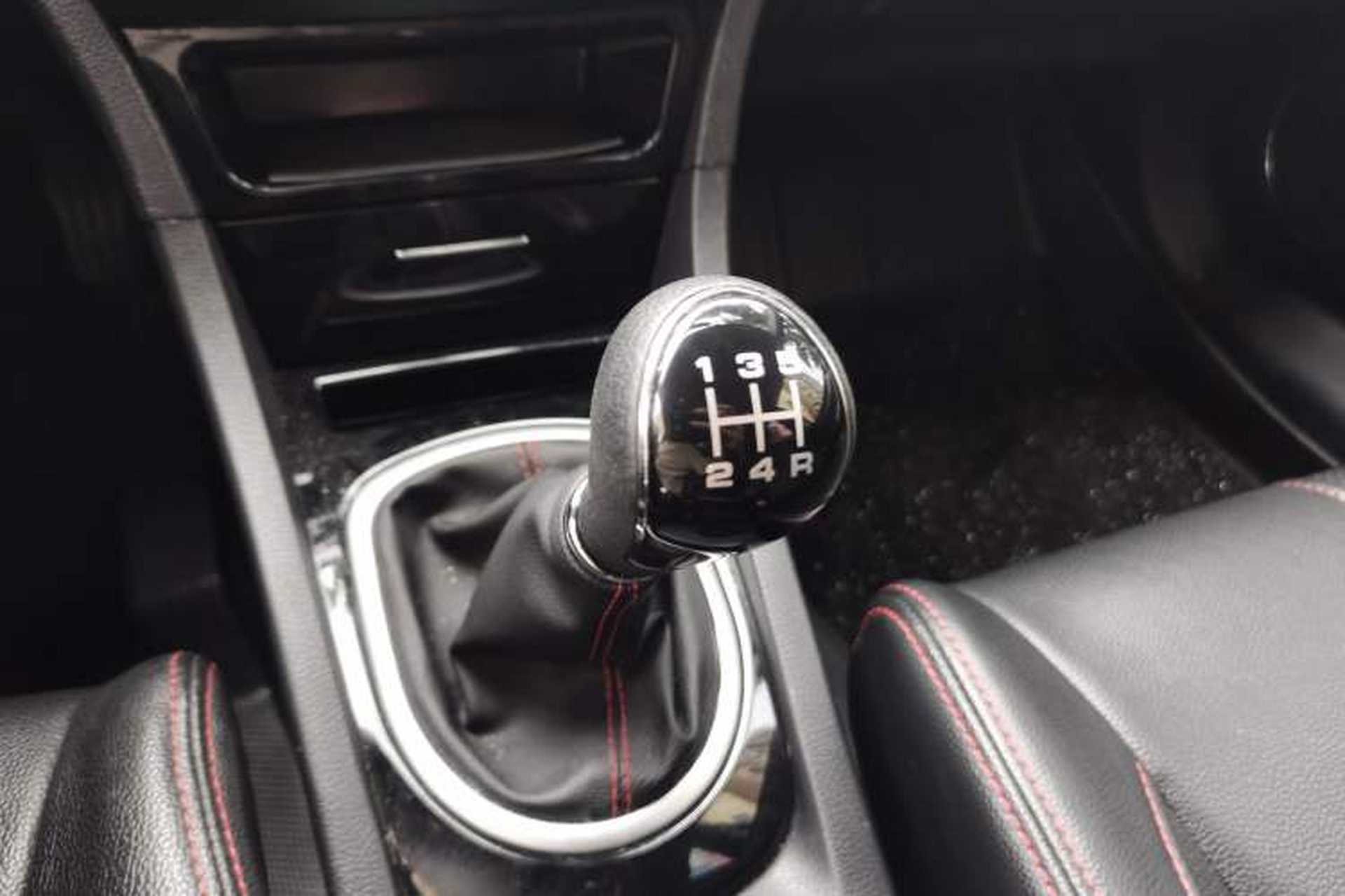 Used Great Wall C50 2013 1.5T Manual Elite Edition Gear Lever