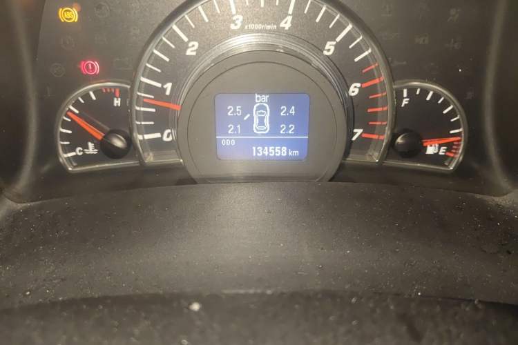 Used Great Wall C50 2013 1.5T Manual Elite Edition Odometer Close Up