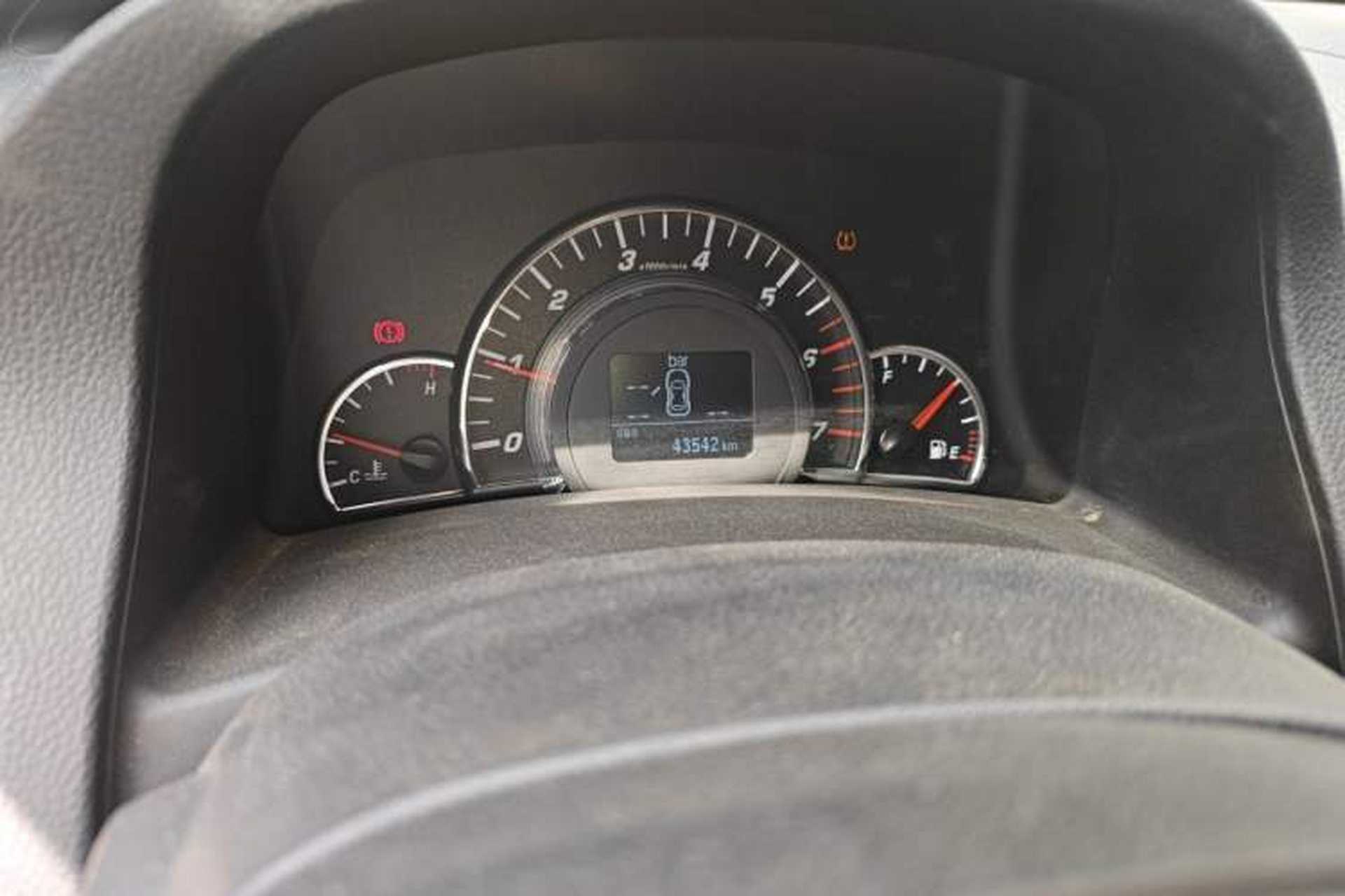 Used Great Wall C50 2013 1.5T Manual Elite Edition Odometer Close Up