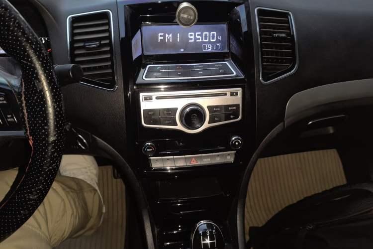 Used Great Wall C50 2013 1.5T Manual Fashion Edition Audio And AC Panel