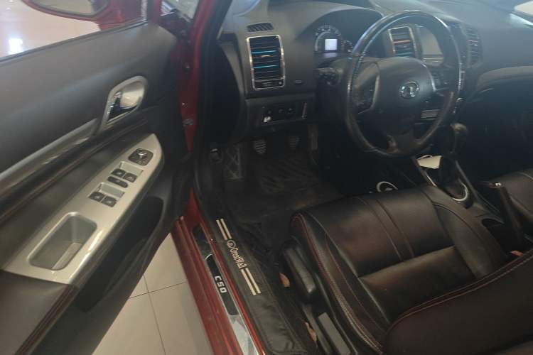 Used Great Wall C50 2013 1.5T Manual Elite Edition Interior 2