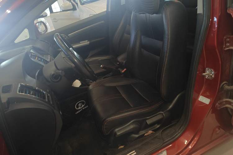 Used Great Wall C50 2013 1.5T Manual Elite Edition Left Front Seat