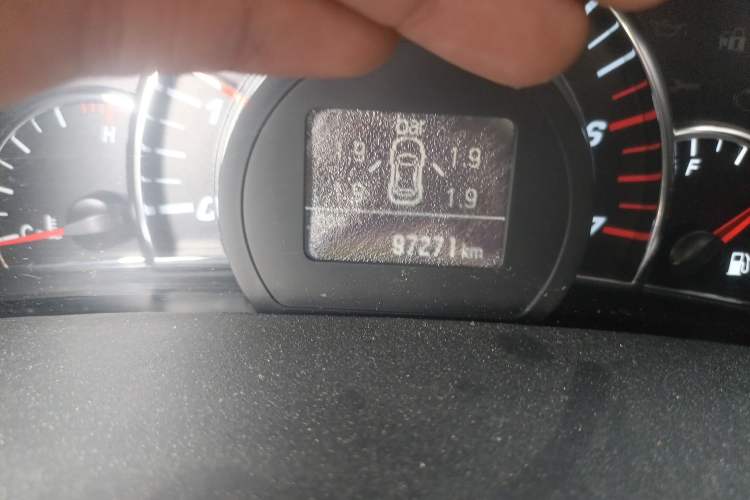 Used Great Wall C50 2013 1.5T Manual Elite Edition Odometer Close Up