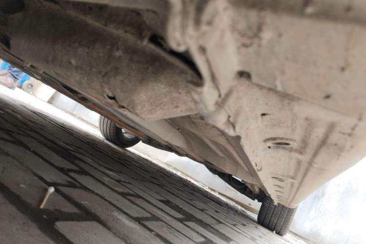 Used Great Wall C50 2013 1.5T Manual Elite Edition Chassis Front Left