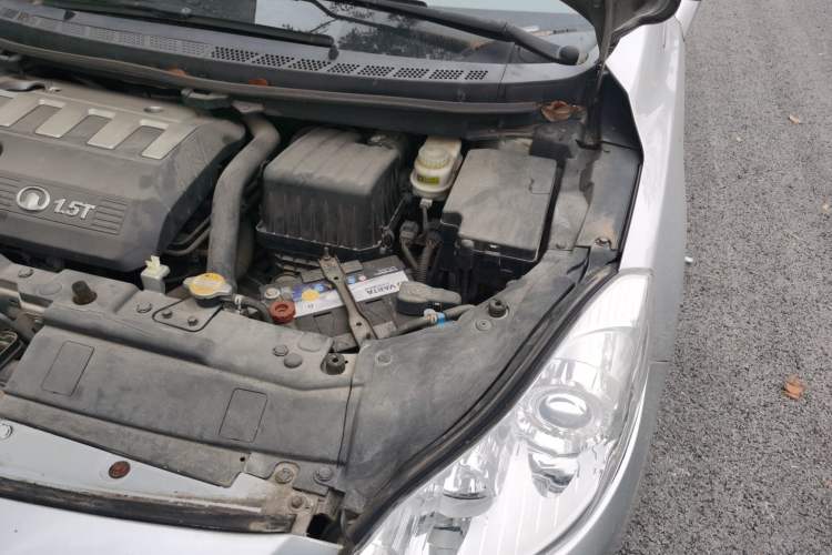 Used Great Wall C50 2013 1.5T Manual Elite Edition Engine Bay Left
