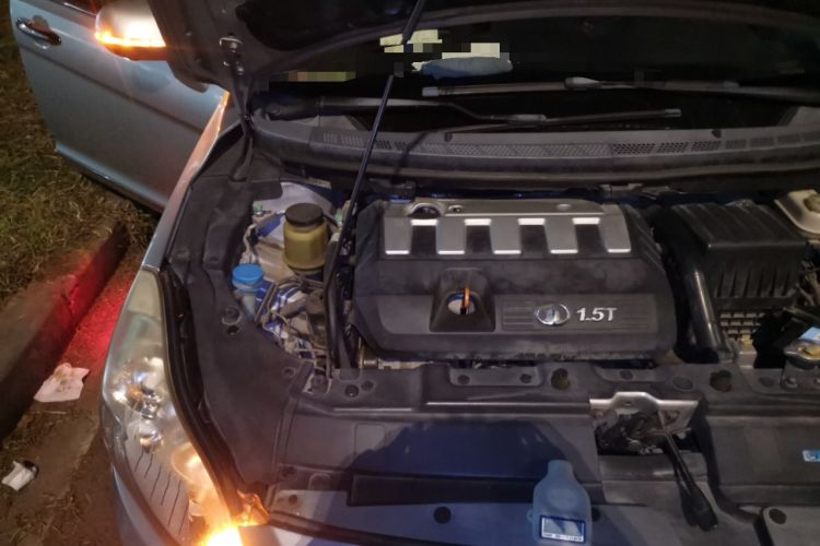 Used Great Wall C50 2013 1.5T Manual Fashion Edition Engine Bay Right