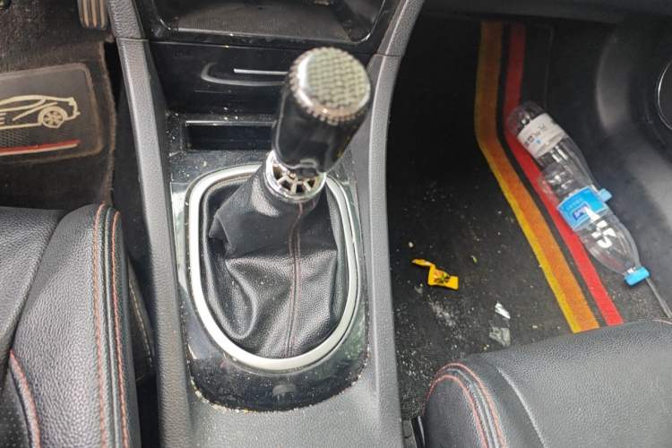 Used Great Wall C50 2013 1.5T Manual Elite Edition Gear Lever