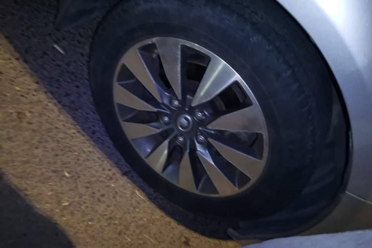 Used Great Wall C50 2013 1.5T Manual Fashion Edition Right Front Wheel Hub