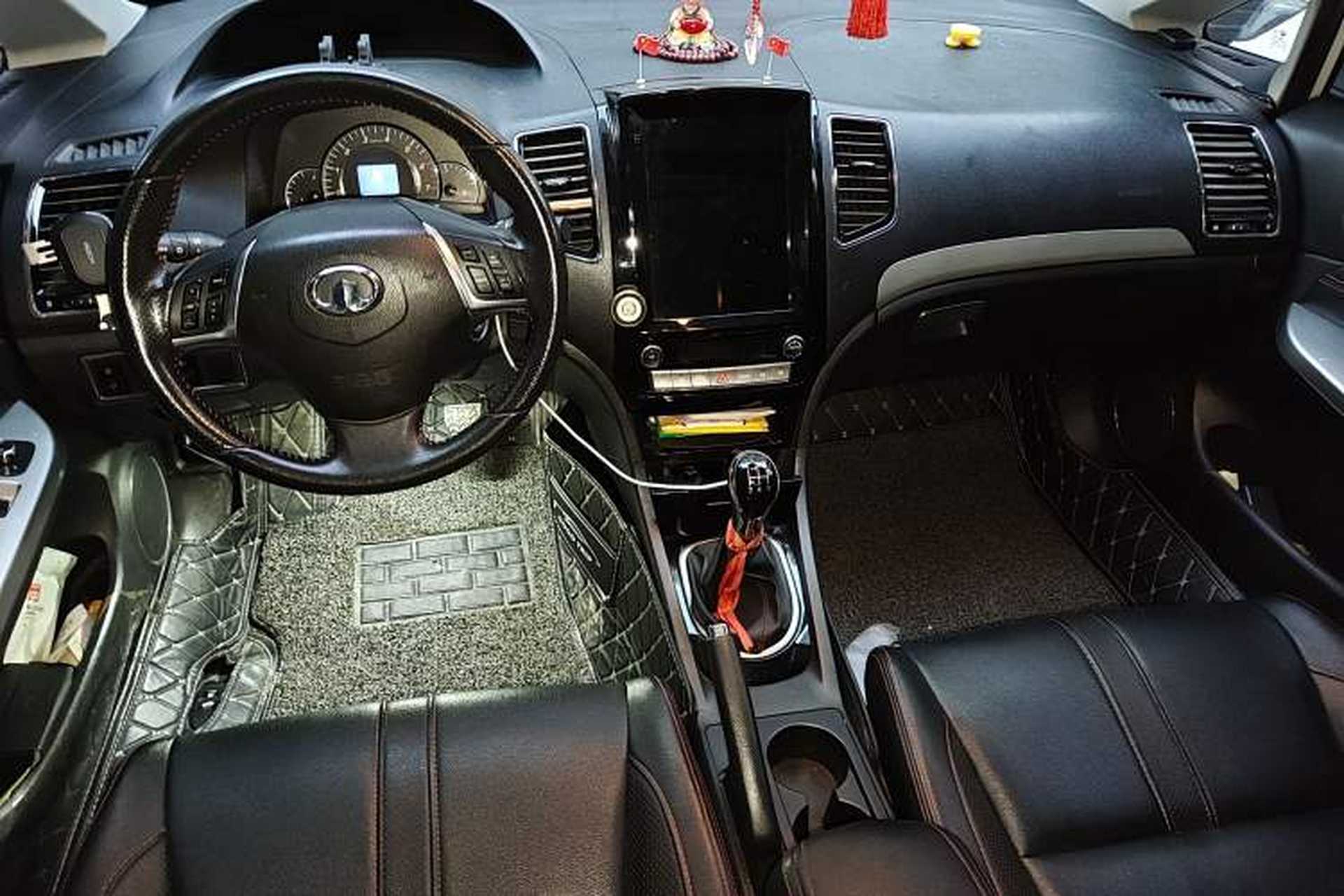 Used Great Wall C50 2013 1.5T Manual Elite Edition Center Console