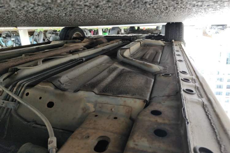 Used Great Wall C50 2013 1.5T Manual Fashion Edition Chassis Rear Left