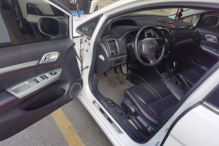 Used Great Wall C50 2013 1.5T Manual Elite Edition Driver Seat
