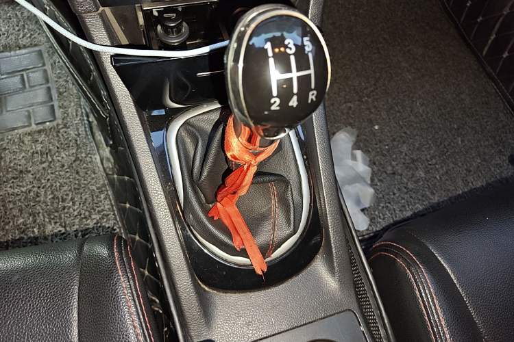 Used Great Wall C50 2013 1.5T Manual Elite Edition Gear Lever