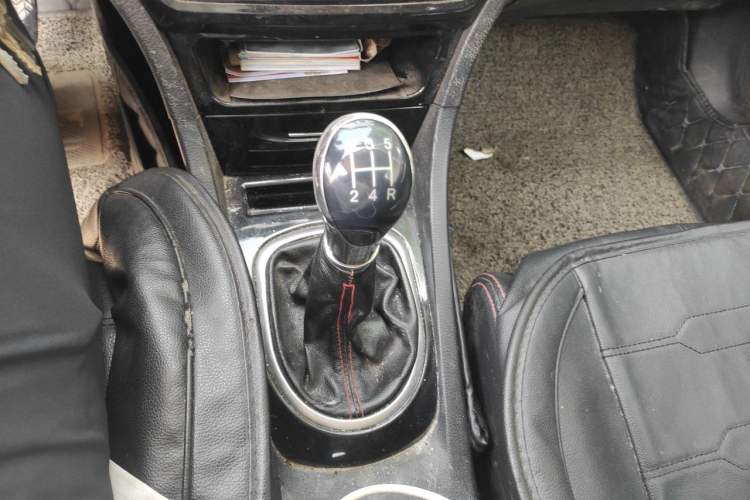 Used Great Wall C50 2013 1.5T Manual Elite Edition Gear Lever