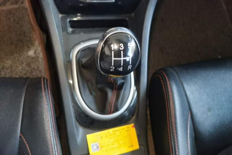 Used Great Wall C50 2013 1.5T Manual Elite Edition Gear Lever