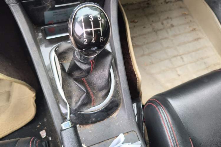 Used Great Wall C50 2013 1.5T Manual Elite Edition Gear Lever