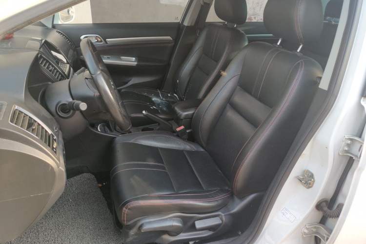 Used Great Wall C50 2013 1.5T Manual Elite Edition Left Front Seat