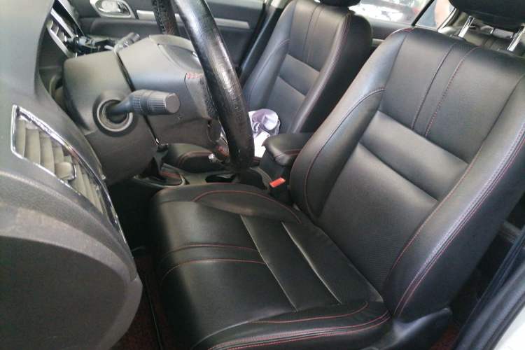 Used Great Wall C50 2013 1.5T Manual Elite Edition Left Front Seat