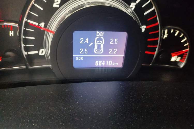 Used Great Wall C50 2013 1.5T Manual Elite Edition Odometer Close Up