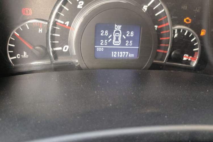 Used Great Wall C50 2013 1.5T Manual Elite Edition Odometer Close Up