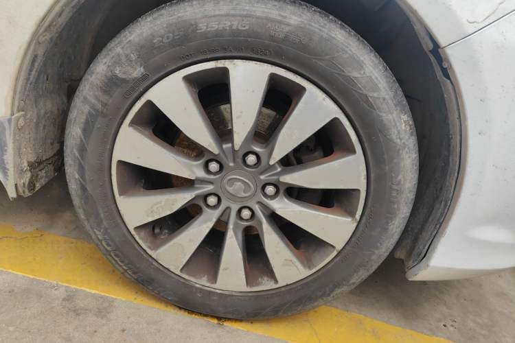 Used Great Wall C50 2013 1.5T Manual Fashion Edition Right Front Wheel Hub
