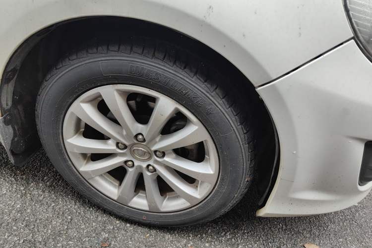 Used Great Wall C50 2013 1.5T Manual Fashion Edition Right Front Wheel Hub