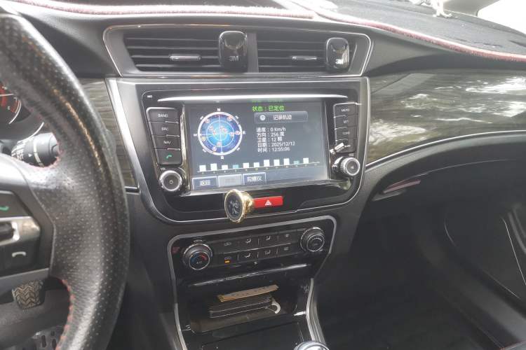 Used Great Wall C50 2014 Upgraded Model 1.5T Manual Comfort Version Audio And AC Panel
