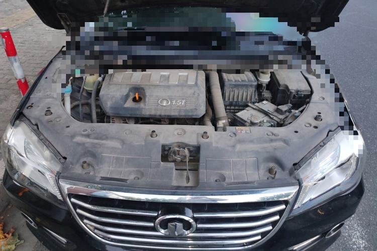 Used Great Wall C50 2014 Upgraded Model 1.5T Manual Elite Version Engine Bay