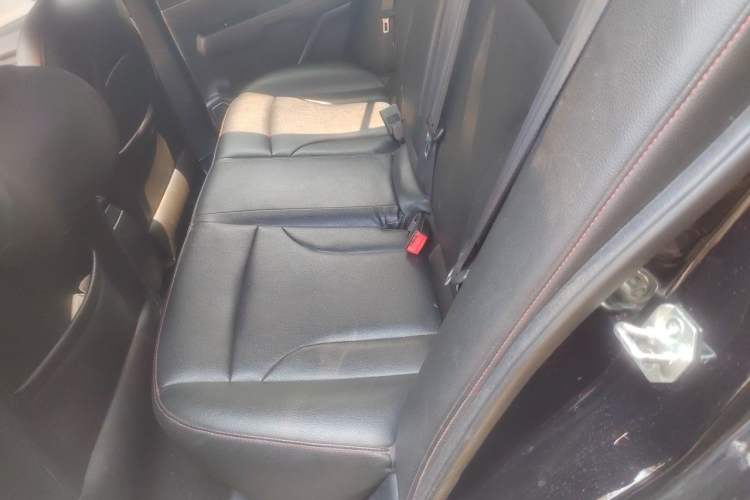 Used Great Wall C50 2014 Upgraded Model 1.5T Manual Fashion Edition Left Rear Seat