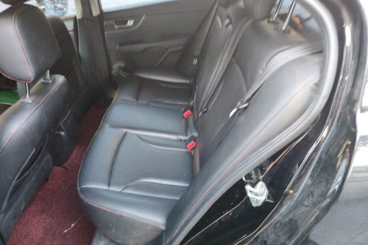 Used Great Wall C50 2014 Upgraded Model 1.5T Manual Elite Version Left Rear Seat