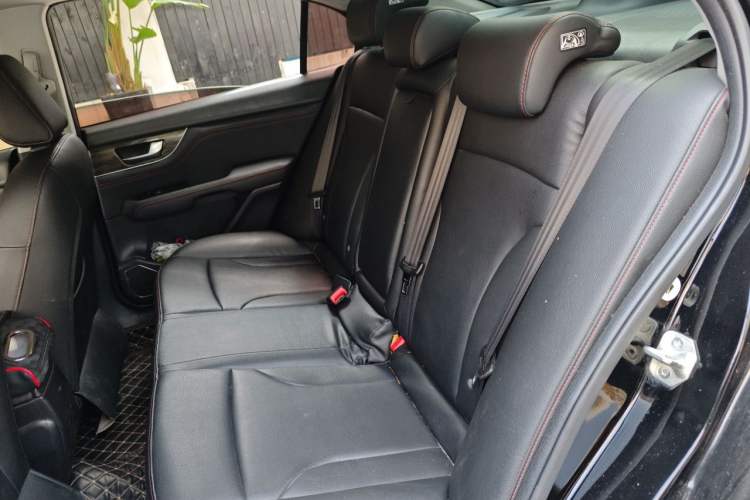 Used Great Wall C50 2014 Upgraded Model 1.5T Manual Fashion Edition Left Rear Seat