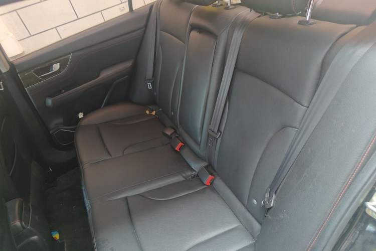 Used Great Wall C50 2014 Upgraded Model 1.5T Manual Elite Version Left Rear Seat
