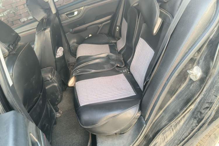 Used Great Wall C50 2014 Upgraded Model 1.5T Manual Comfort Version Left Rear Seat