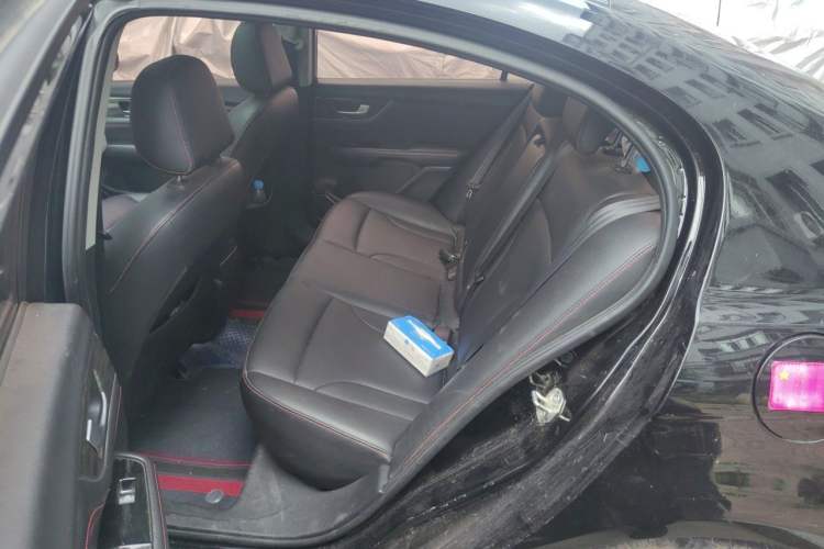 Used Great Wall C50 2014 Upgraded Model 1.5T Manual Elite Version Left Rear Seat