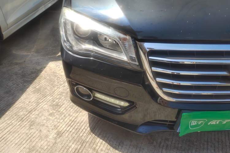 Used Great Wall C50 2014 Upgraded Model 1.5T Manual Fashion Edition Right Front Headlight