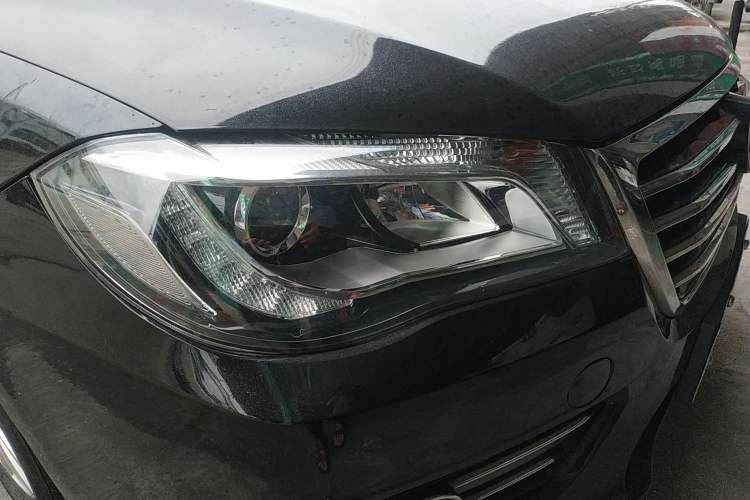 Used Great Wall C50 2014 Upgraded Model 1.5T Manual Elite Version Right Front Headlight