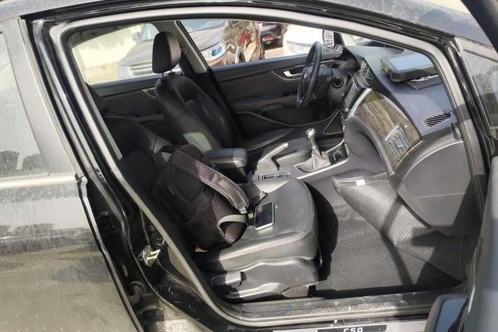 Used Great Wall C50 2014 Upgraded Model 1.5T Manual Elite Version Right Front Seat