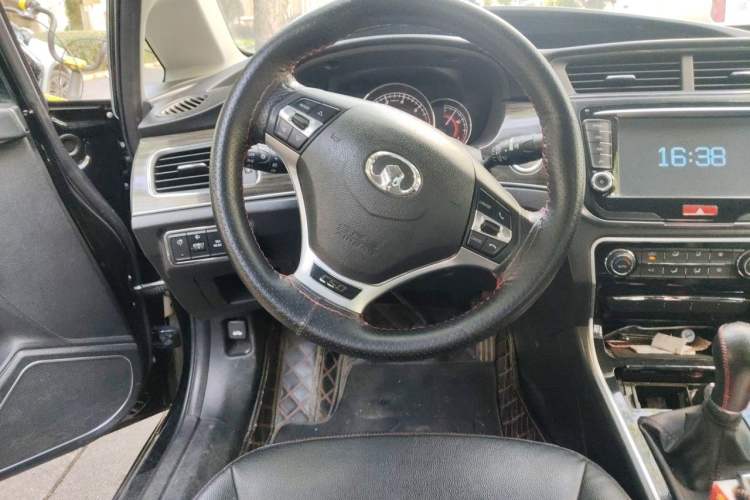 Used Great Wall C50 2014 Upgraded Model 1.5T Manual Elite Version Steering Wheel