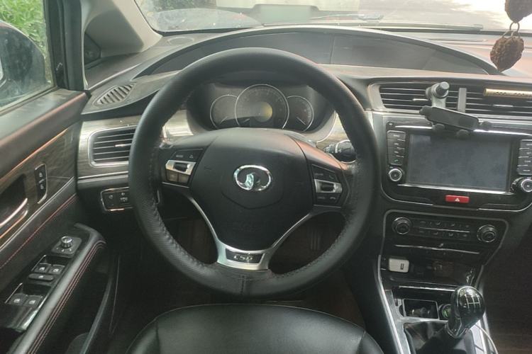 Used Great Wall C50 2014 Upgraded Model 1.5T Manual Fashion Edition Steering Wheel