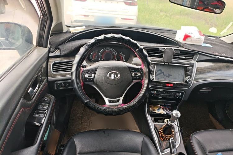 Used Great Wall C50 2014 Upgraded Model 1.5T Manual Fashion Edition Steering Wheel