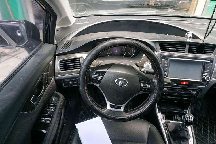 Used Great Wall C50 2014 Upgraded Model 1.5T Manual Elite Version Steering Wheel