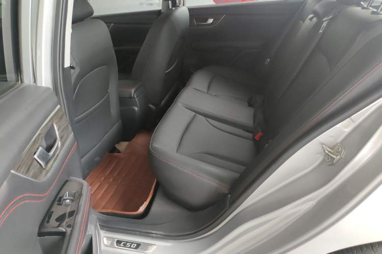 Used Great Wall C50 2014 Upgraded Model 1.5T Manual Elite Version Interior 1