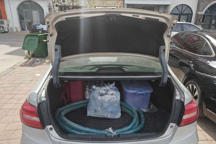 Used Great Wall C50 2014 Upgraded Model 1.5T Manual Elite Version Trunk