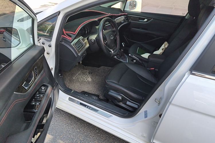 Used Great Wall C50 2014 Upgraded Model 1.5T Manual Fashion Edition Driver Seat