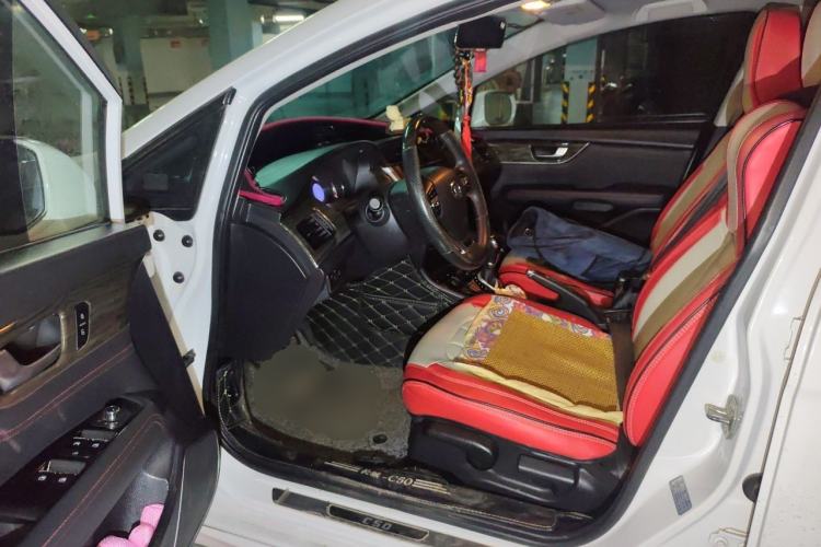 Used Great Wall C50 2014 Upgraded Model 1.5T Manual Fashion Edition Driver Seat