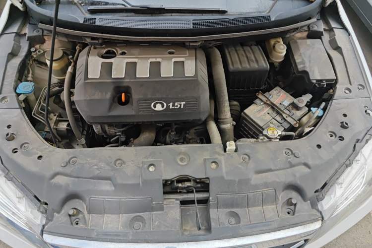 Used Great Wall C50 2014 Upgraded Model 1.5T Manual Comfort Version Engine Bay