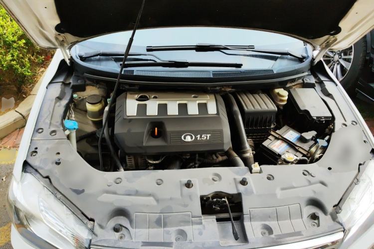 Used Great Wall C50 2014 Upgraded Model 1.5T Manual Elite Version Engine Bay